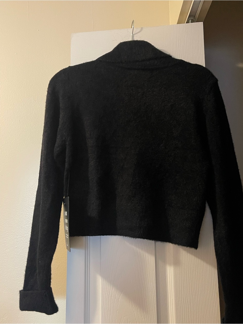 Lulu's Black Fuzzy Cropped Button-Front Cardigan - Picture 3 of 3